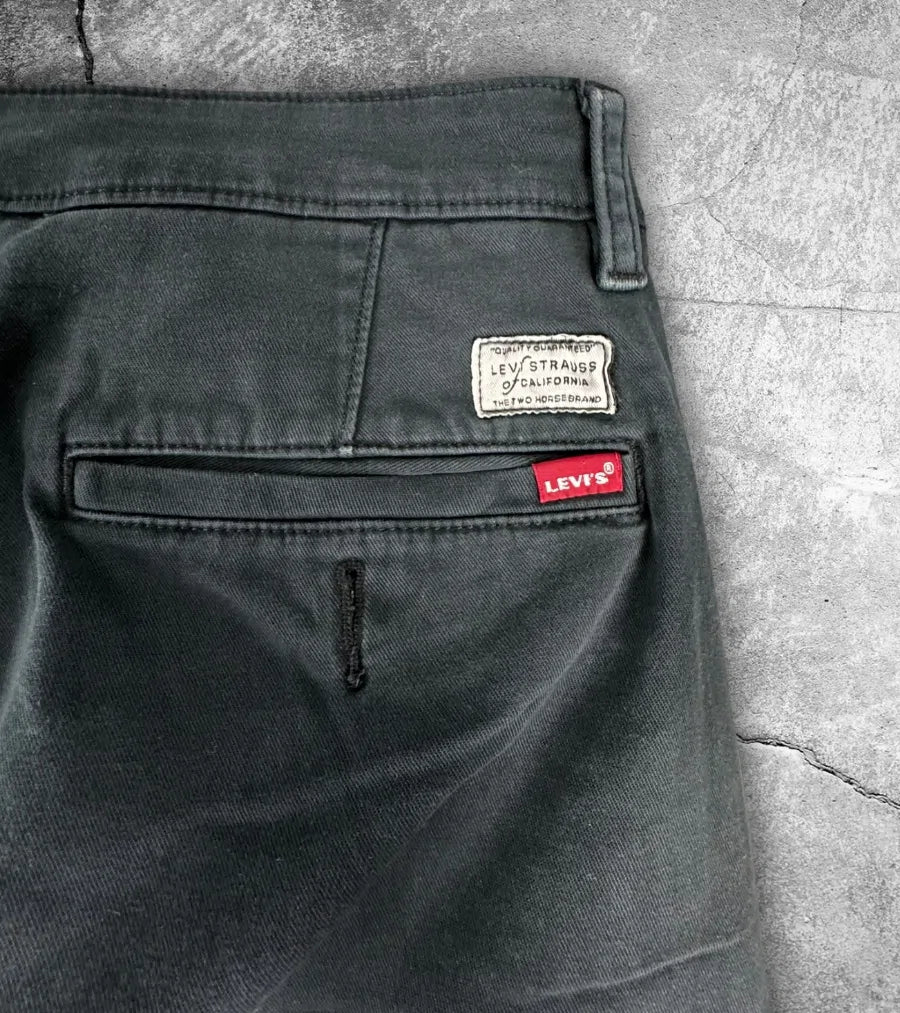 Levis Chino